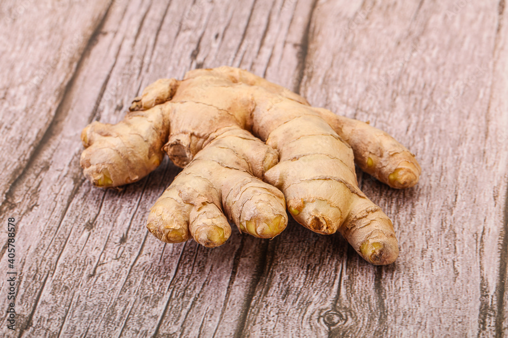 Natural organic raw ginger root