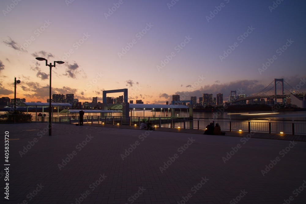 お台場夕景 沈む夕日 ライトアップ
レインボーブリッジ ブルーモーメント
ビーナスベルト お台場夕景 沈む夕日 ライトアップ
レインボーブリッジ ブルーモーメント
ビーナスベルト