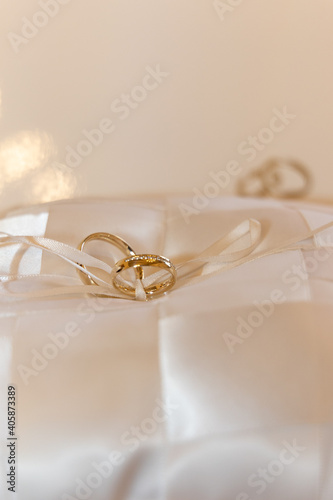 wedding rings on the pillow