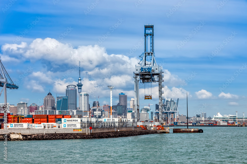 Skyline of Auckland with commercial dock -  North Island, New Zealand