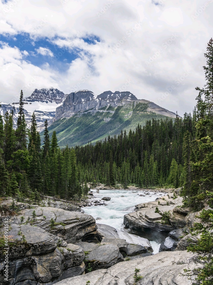 Obraz premium lake in the mountains