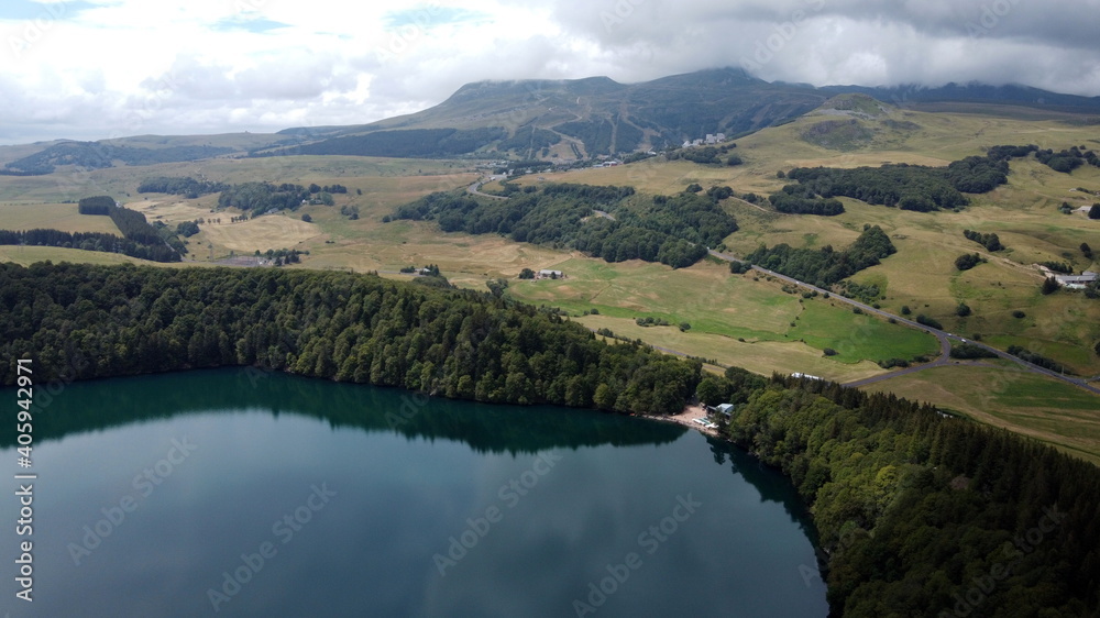 lacs et volcans d'Auvergne autour du puy de Sancy lacs et volcans d'Auvergne autour du puy de Sancy