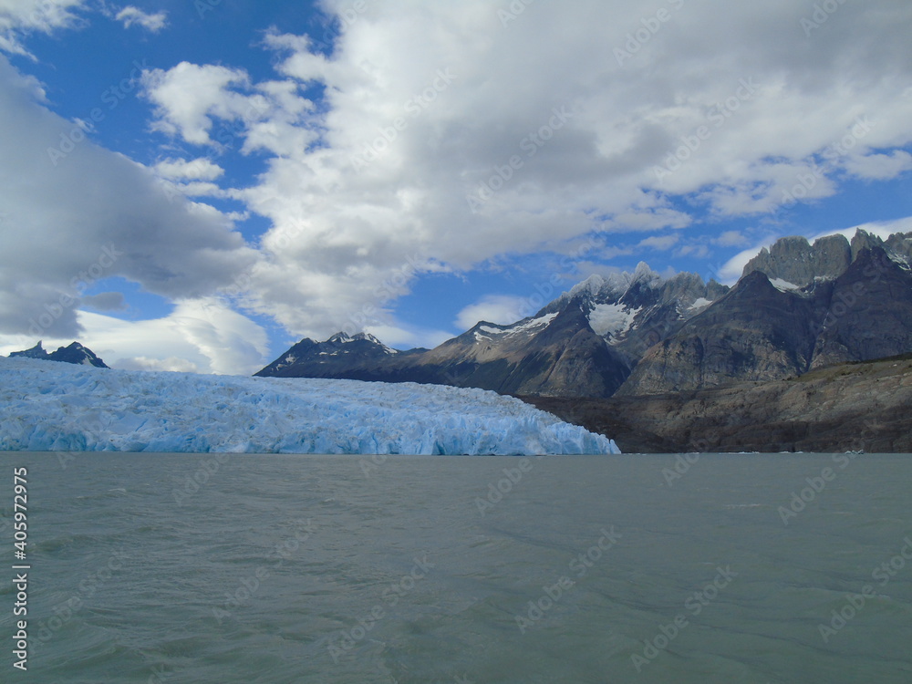 Fototapeta premium Lago y Glaciar Grey. Patagonia Chilena