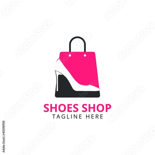 Women's shoes logo design vector template. BeautIful shoes logo illustration.