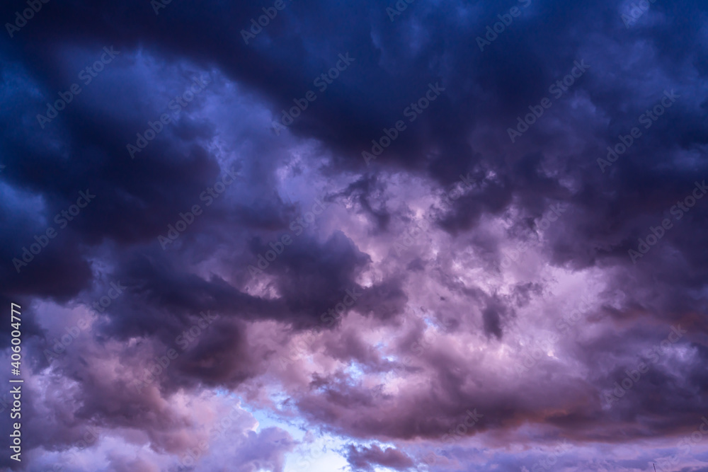 Fototapeta premium Dark clouds in the sky before thunderstorm.