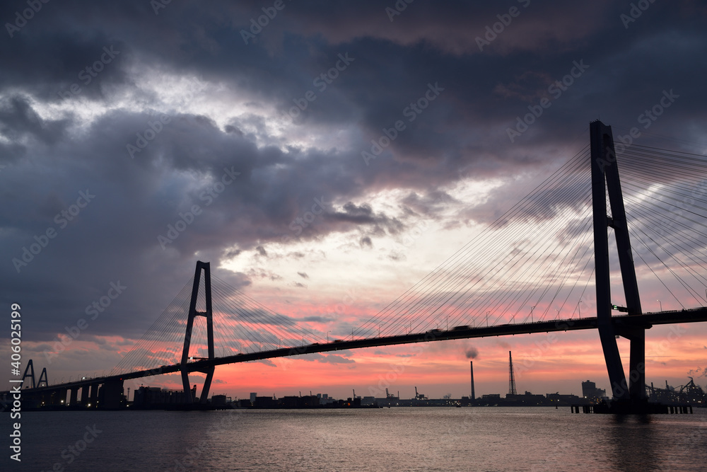 Obraz premium 名港中央大橋