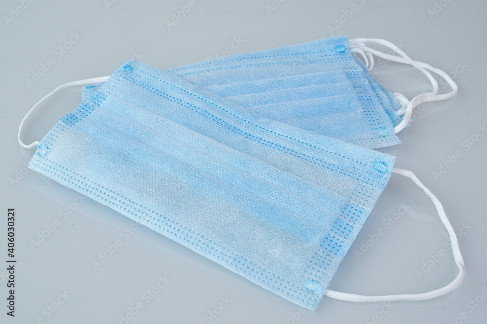Tercera ola COVID coronavirus. Mascarillas para proteger