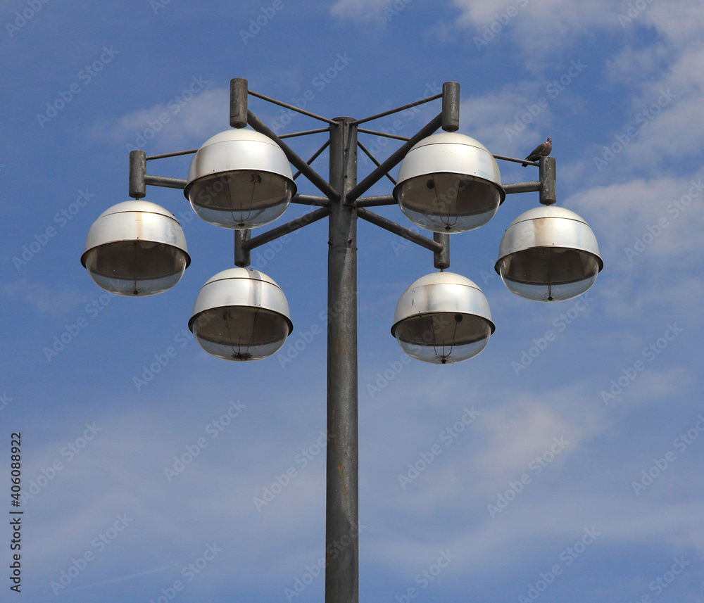 Street lamp