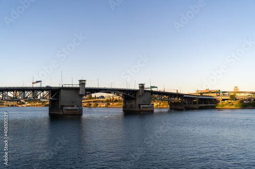charles bridge city © T