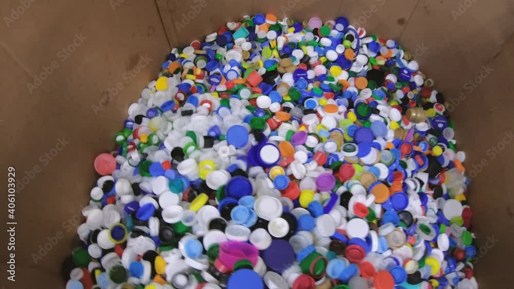 Separate sorting of plastic waste Separate sorting of plastic waste