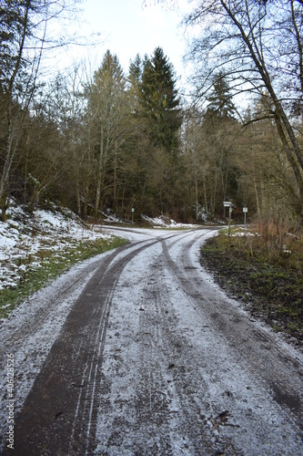 eisiger WEg photo