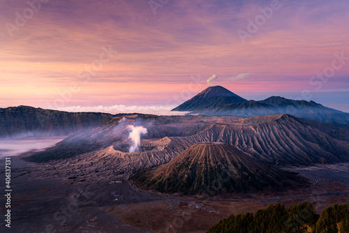Obraz na płótnie Beautiful sunrise at Mount Bromo , the active volcano in Bromo Tengger Semeru National Park, East Java, Indonesia w salonie