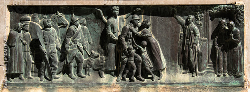 Obraz na płótnie Frise sur le monument aux Morts de Narbonne, France