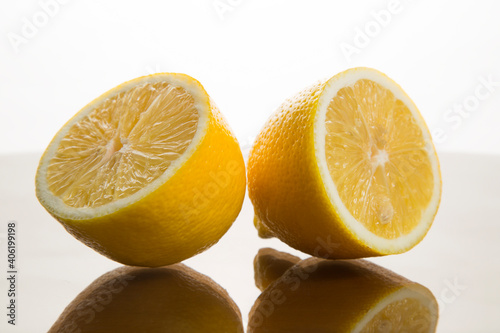 Lemons are yellow in a mirror image. Citrus fruits.