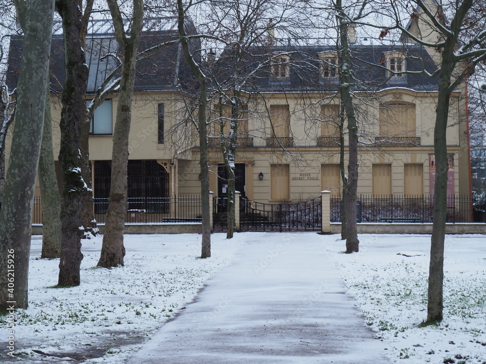 Fototapeta premium Parc de Bécon sous la neige