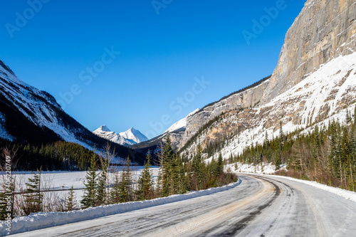 Scenic view of the Icefields Parkway (Highway 93) in Canada