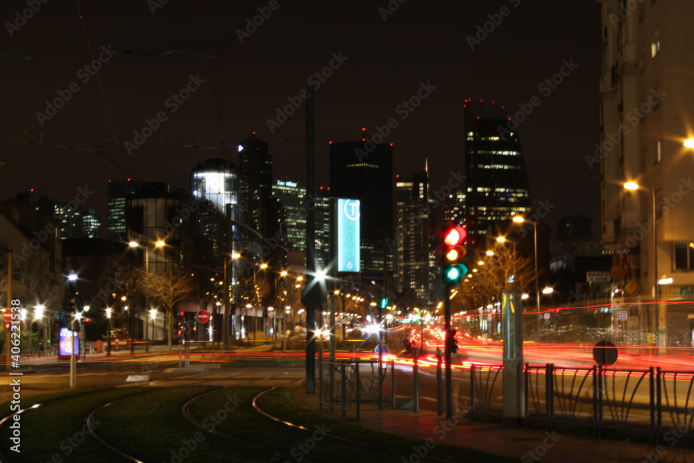 Fototapeta premium night traffic in the city