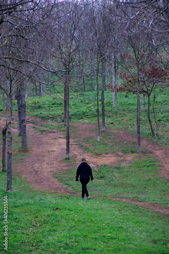 Hiking int he countryside © Laiotz