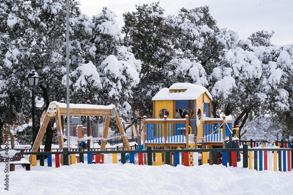 Playground closed for covid and snow in Spain