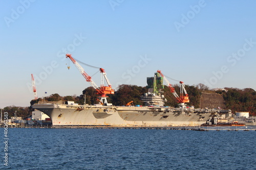 ニミッツ級空母 ロナルドレーガン 横須賀港 photo