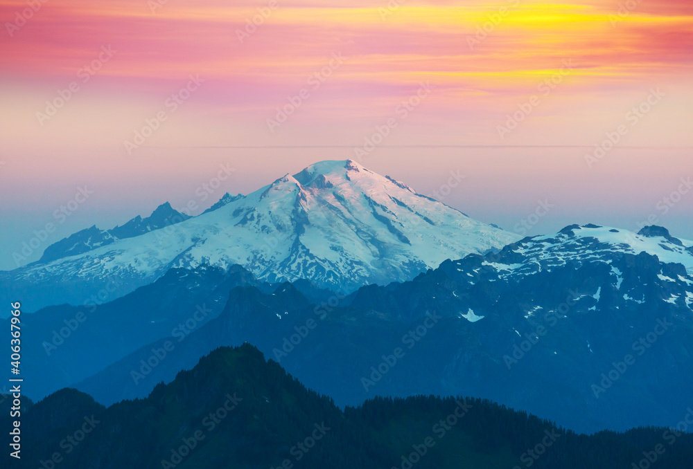 Fototapeta premium Sunrise mountains