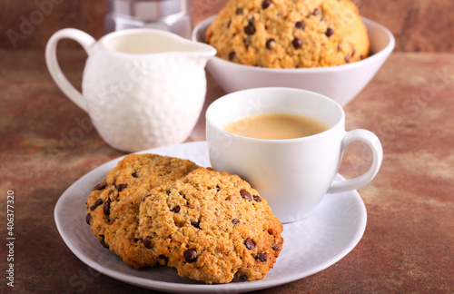 Oatmeal cookies with nuts