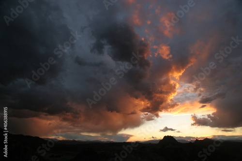 Cielo tormentoso al atardecer. Cieza (Murcia).