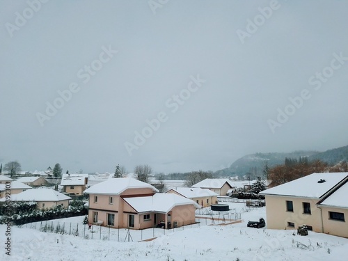 Village sous la neige