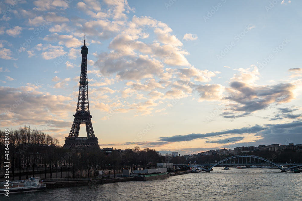 Torre Eiffel and Siene river panorama from Pont D'Alma