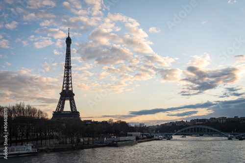 Torre Eiffel and Siene river panorama from Pont D'Alma © JAVizcaino