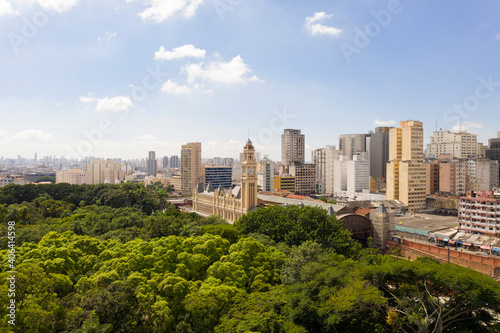 Esta    o da Luz  at Bom Retiro in S  o Paulo  Brazil  seen from above 