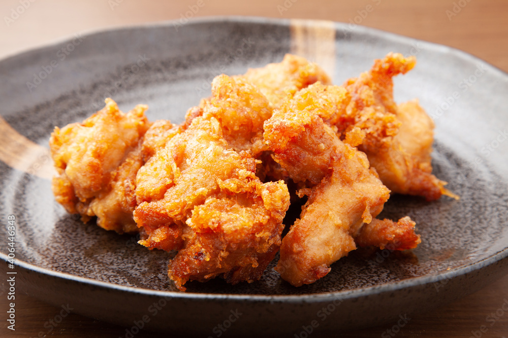 鶏の唐揚げ 鶏の唐揚げ