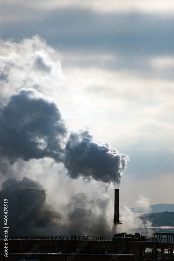 Obraz premium Factory pipe polluting air, environmental problems, smoke from chimneys