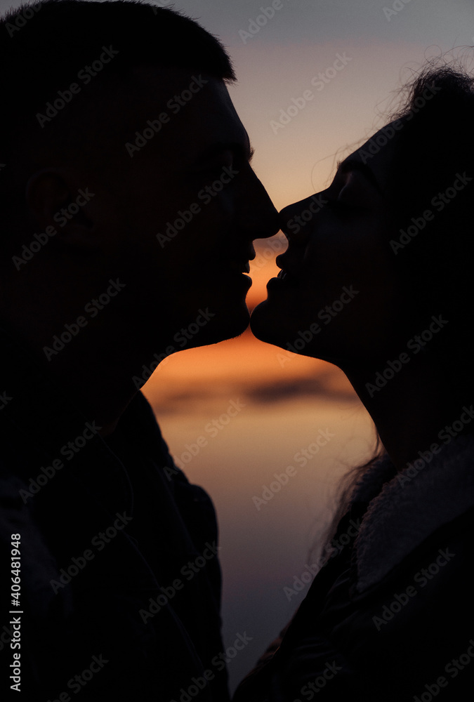 couple in love silhouette
