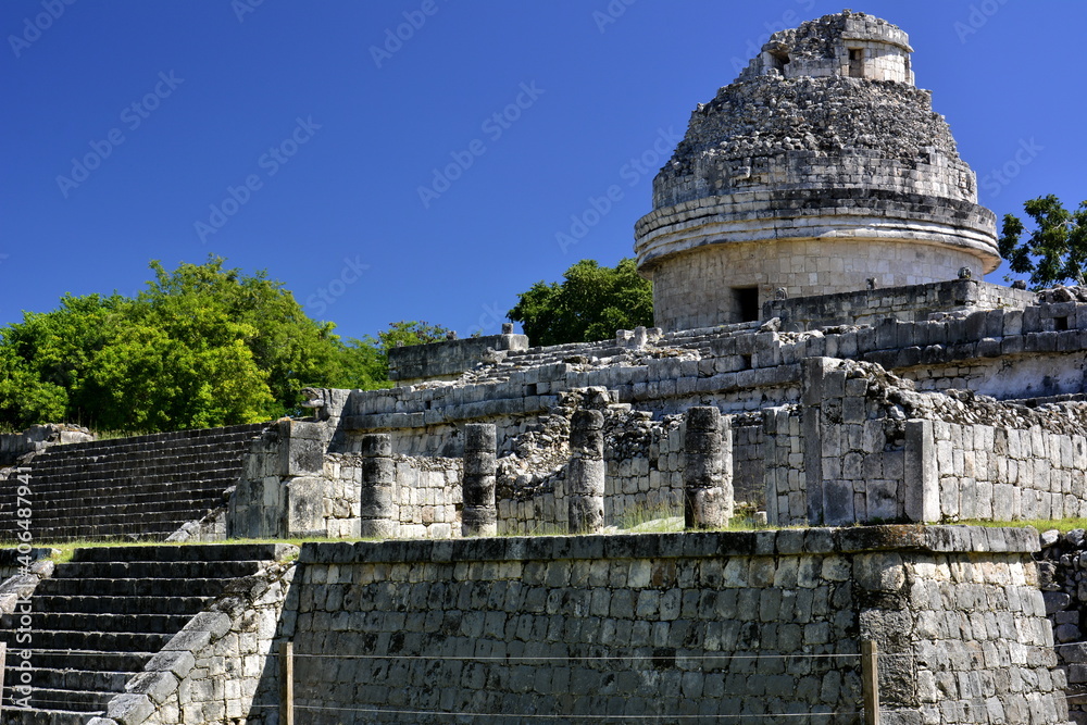 Paisajes y rincones de la zona arqueológica maya de Chichen Itzá, en el estado de Yucatán, en el sureste de Mexico