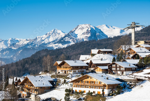 Reuti village with wooden houses, ski resort in Hasliberg, Switzerland © Frischschoggi