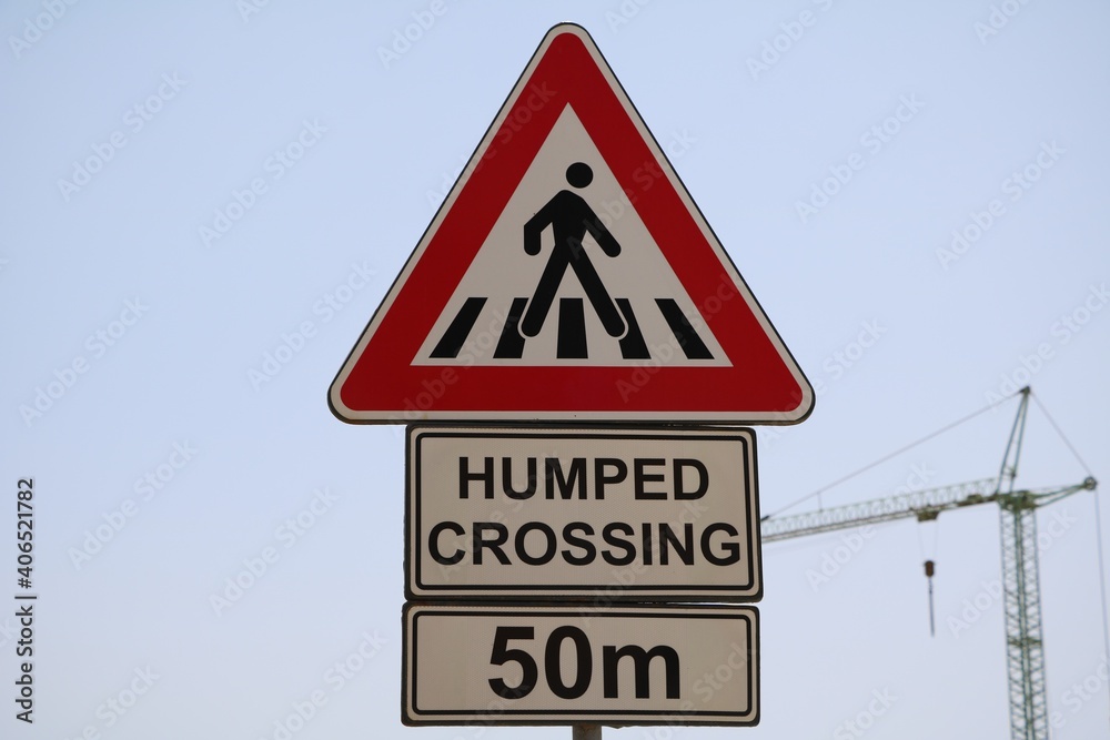 Humped crossing 50m