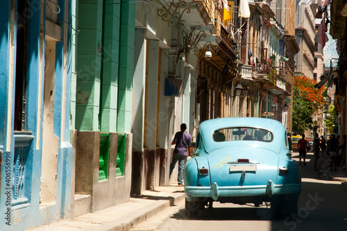 Photography Narrow Street - Old Havana - Cuba