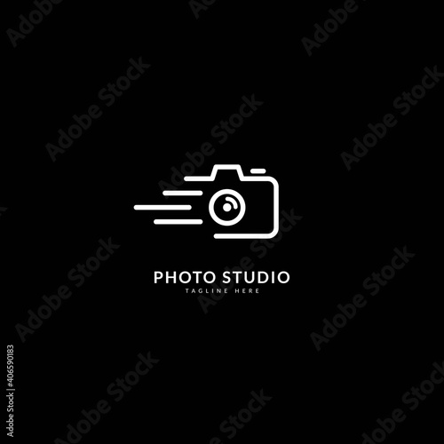 Photography logotype. Minimalist photography logo concept, fit for lens store, photo studio and camera business. Illustration vector logo.
