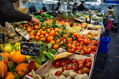 achat de fruits et légumes frais au marché