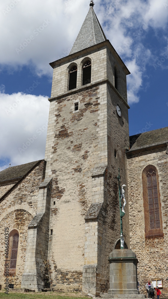 village de Chaudes-Aigues dans le Cantal
