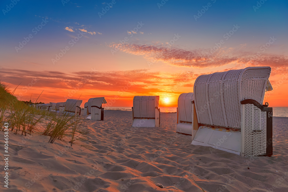 Wunschmotiv: Sonnenuntergang an der Ostsee in Kühlungsborn, Deutschland #406658343