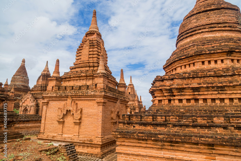 Fototapeta premium Ancient temple in Bagan