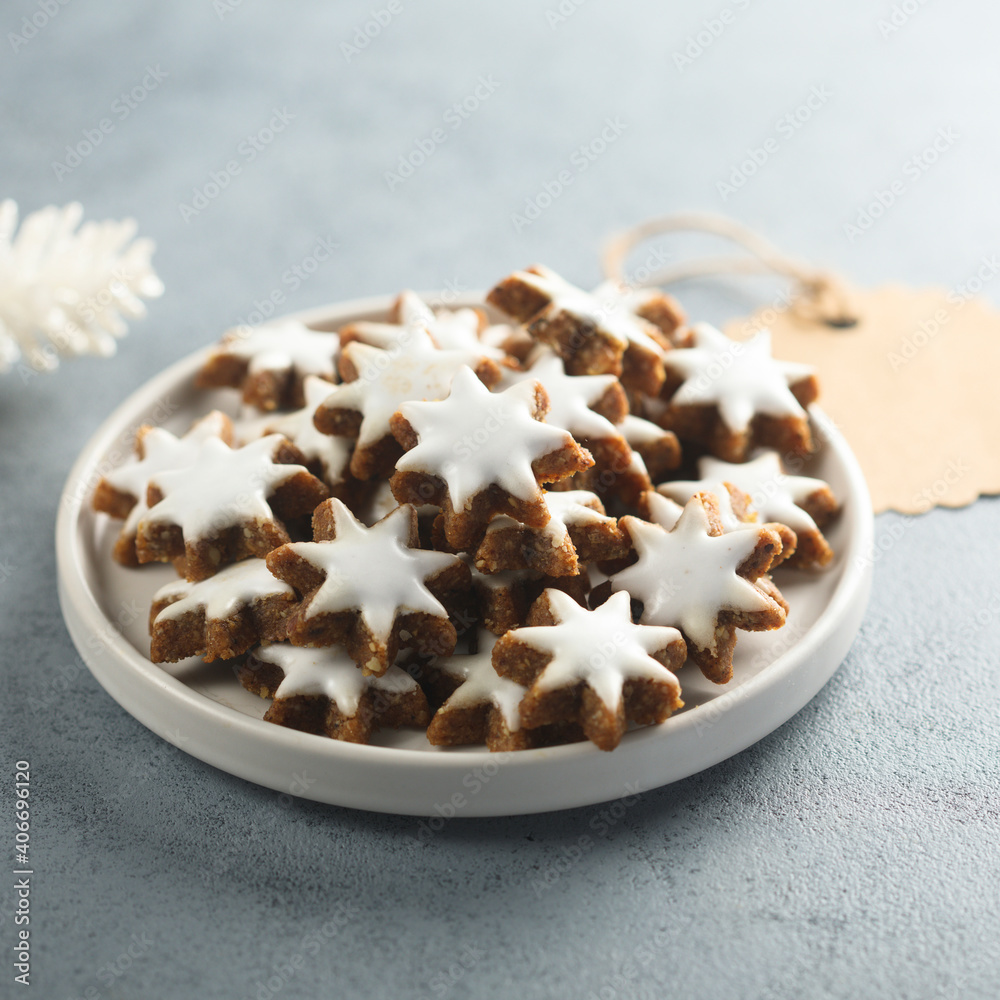 Traditional German star-shaped cookies with cinnamon Traditional German star-shaped cookies with cinnamon