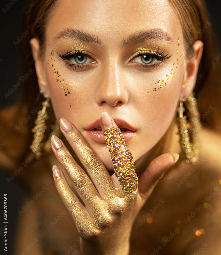Beautiful gold rings - Girls Fashion Tips | Facebook