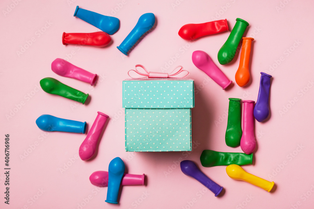 Naklejka premium Birthday holiday concept Gift pastel background. close up