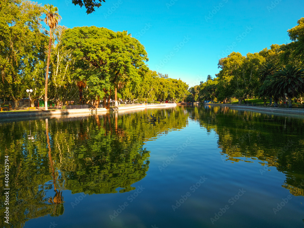 Fototapeta premium Parque de Mayo. Naturaleza