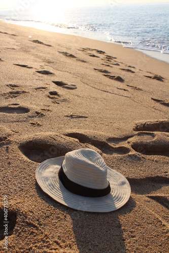 hat on the sand