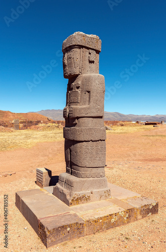 Vertical monolith statue of Ponce, ancient city of Tiwanaku (Tiahuanaco) near La Paz, Bolivia. photo