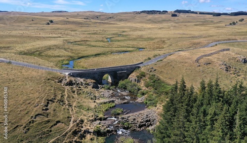 plateau de l'Aubrac en été photo